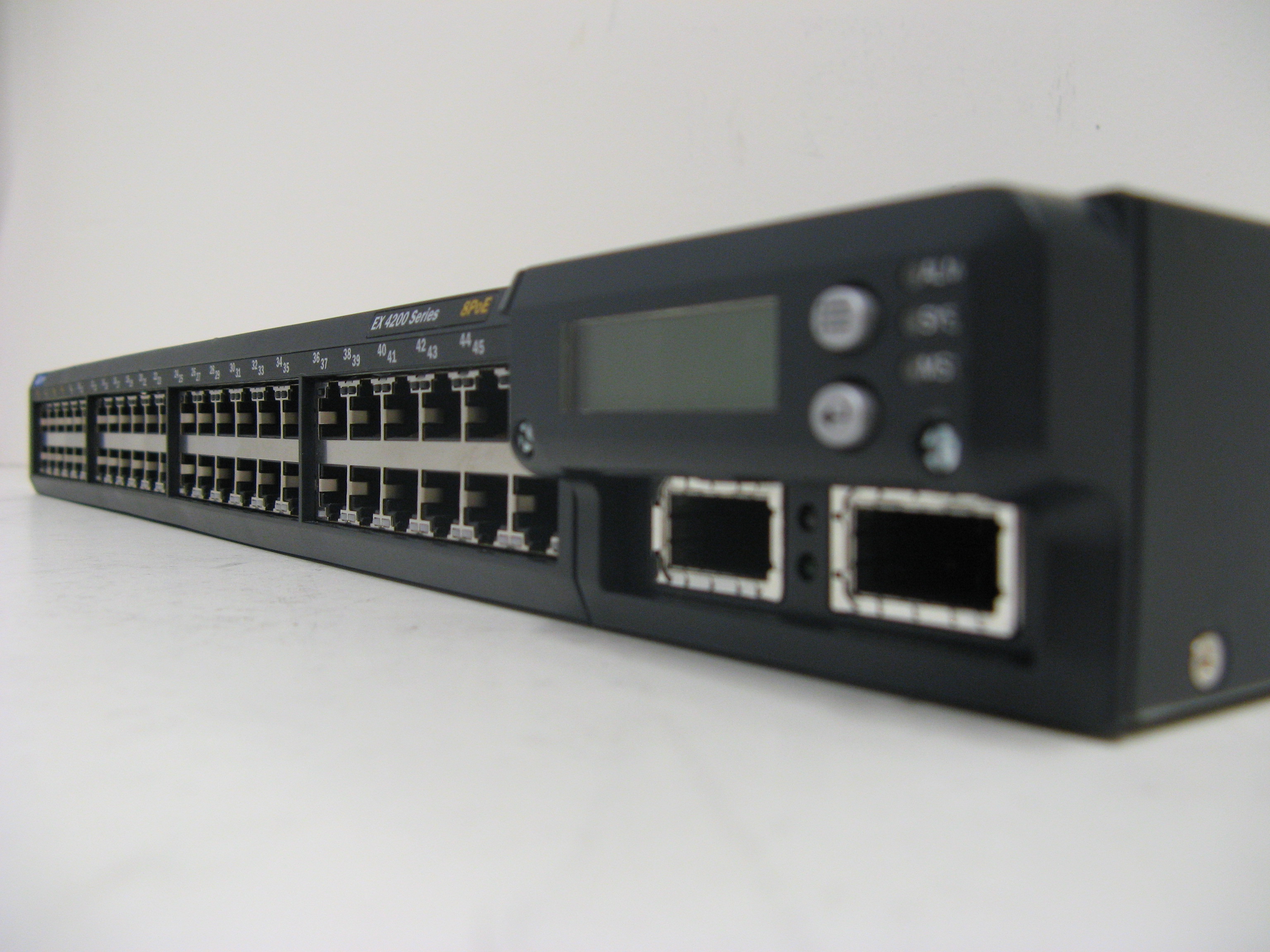 Настройка коммутатора juniper ex4200