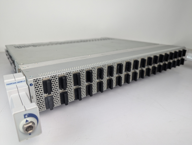 Arista_DCS-7800R3AK-36DM-LC_Terabit_Systems